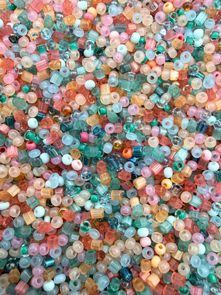 25 Gram Size 11/0 Czech Glass Mix- Emerald Peach