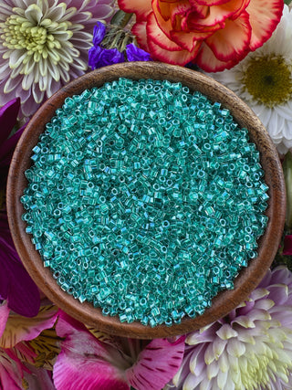 Size 11/0 Miyuki Delica- dbc0918 Hex Cut Sparkle Teal Lined Crystal